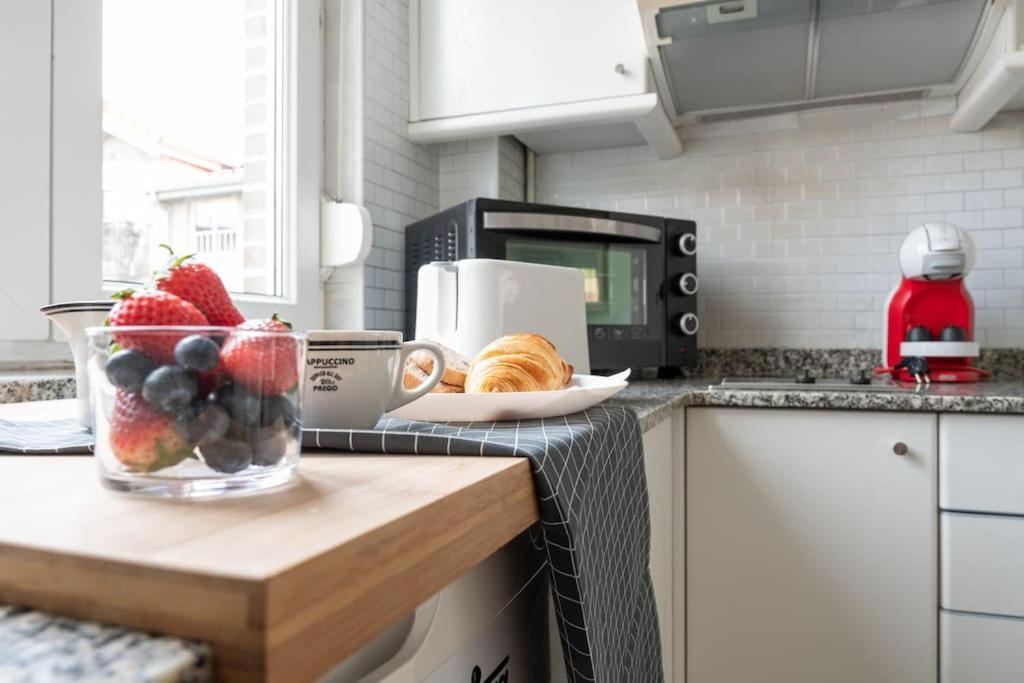 Centrico Y Comodo Apartamento Con Parking Privado Santander Bagian luar foto