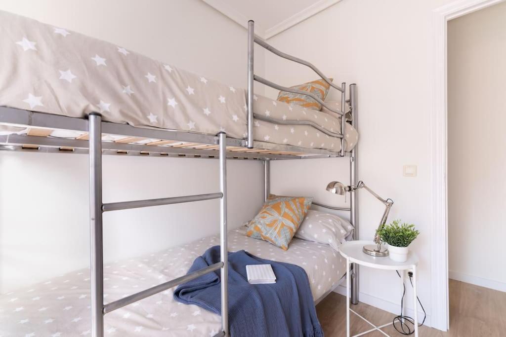 Centrico Y Comodo Apartamento Con Parking Privado Santander Bagian luar foto